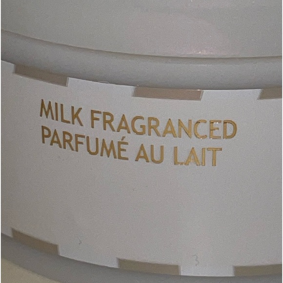 Bath & Body Works Sensitive Skim Milk Fragrance Colloidal Oatmeal Body Butter - Picture 3 of 9